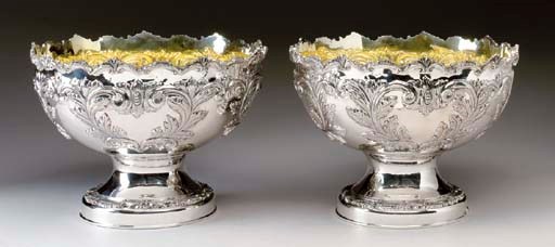 A PAIR OF CONTINENTAL SILVER PUNCH BOWLS,