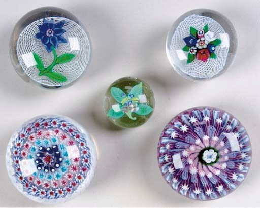 THREE NEW ENGLAND WEIGHTS AND TWO ENGLISH CONCENTRIC MILLEFIORI WEIGHTS,