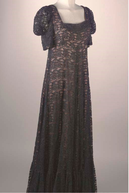A BLACK LACE MAXI DRESS