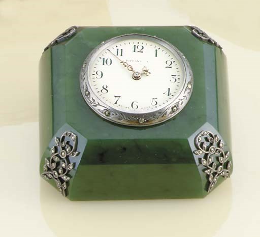 SWISS. A SILVER AND NEPHRITE DESK TIMEPIECE