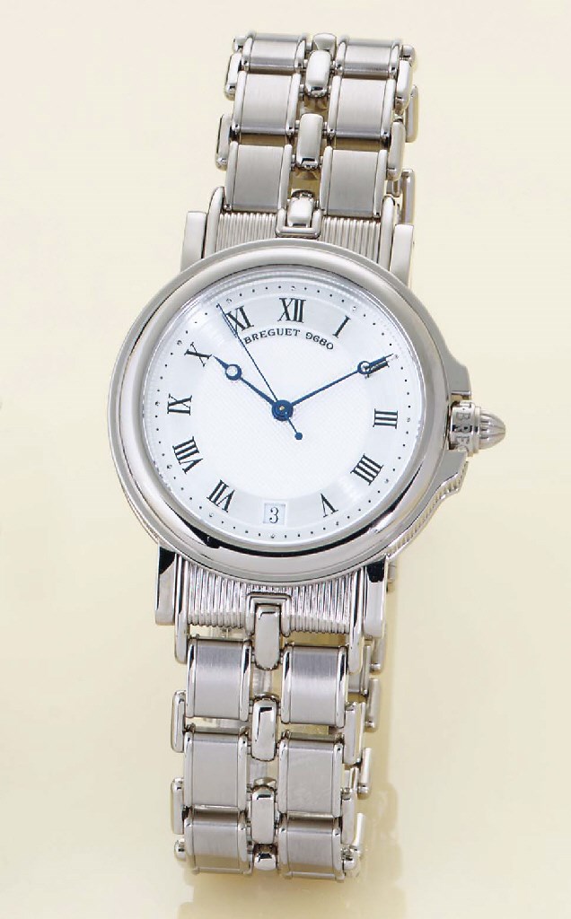 BREGUET. A FINE 18K WHITE GOLD AUTOMATIC CENTER SECONDS WRISTWATCH WITH DATE AND BRACELET