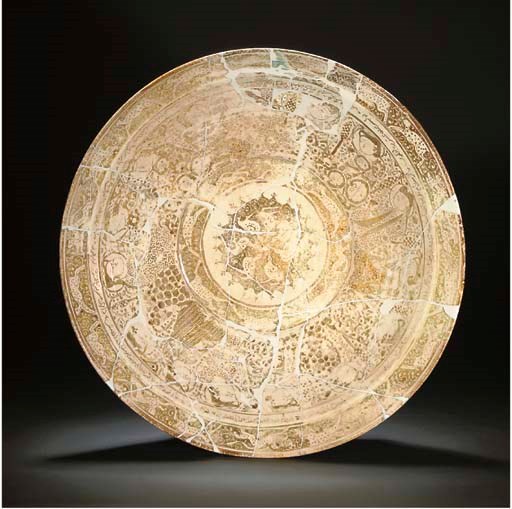 A LARGE KASHAN LUSTRE POTTERY BOWL, IRAN, CIRCA 1200