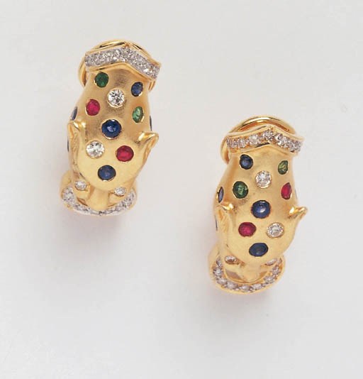 A PAIR OF GEMSTONE LEOPARD HEAD EARRINGS
