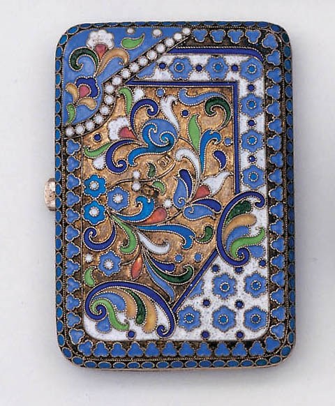 A RUSSIAN CLOISONNE ENAMELLED SMALL CIGARETTE CASE