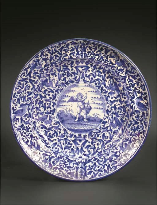 A Haarlem or Delft blue and white 'amor' charger