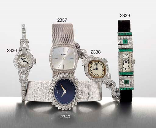 PIAGET. A LADY'S 18K WHITE GOLD AND DIAMOND-SET SQUARE WRISTWATCH WITH BRACELET