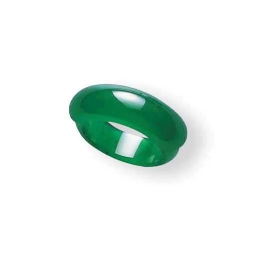 A JADEITE SADDLE RING