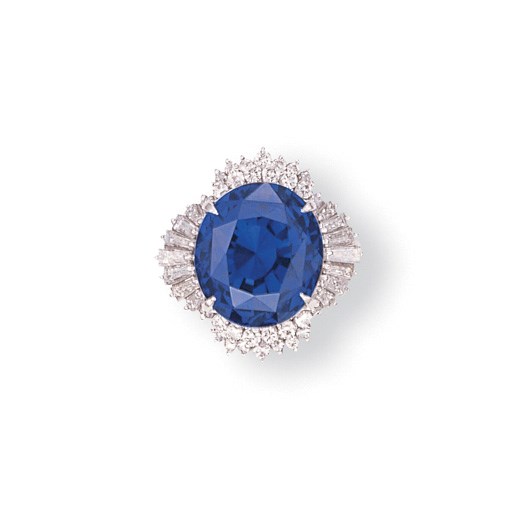 A SAPPHIRE AND DIAMOND RING