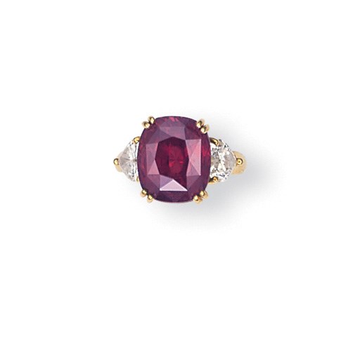 AN ALEXANDRITE AND DIAMOND RING, BY GRAFF