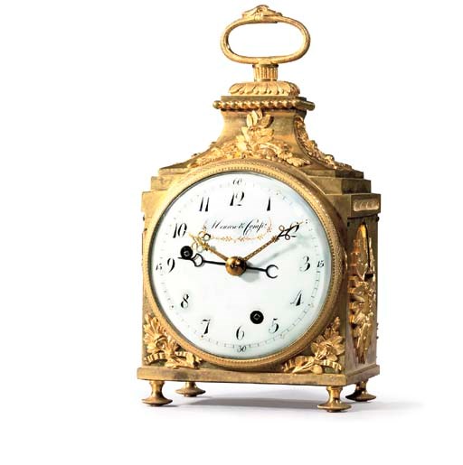A LOUIS XVI ORMOLU QUARTER STRIKING PENDULE D'OFFICIER