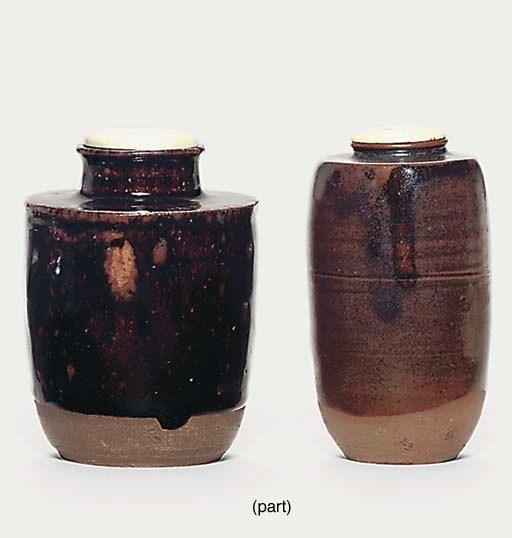 Four Seto and one Takatori Chaire [tea-caddy]