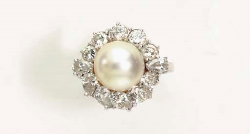 A CULTURED PEARL, DIAMOND AND PLATINUM RING