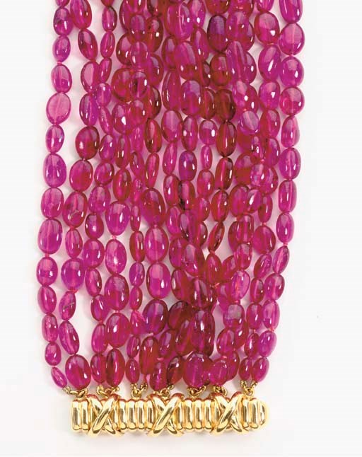 A PINK TOURMALINE AND 18K GOLD BRACELET, BY VERDURA