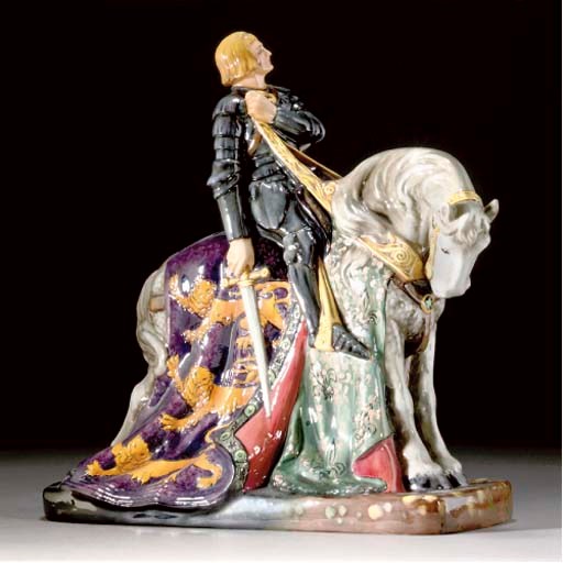 A ROYAL DOULTON ST. GEORGE HN2067 FIGURE