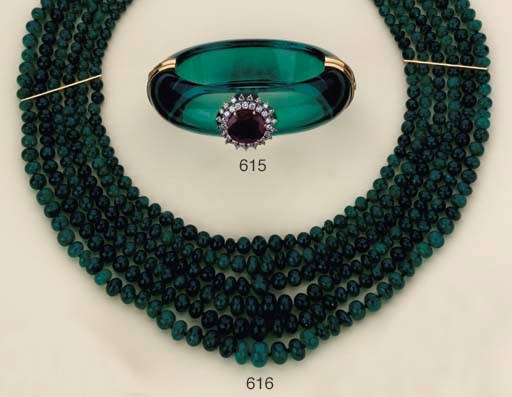 COLLANA MULTIFILI IN ORO E SMERALDI