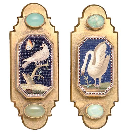 A micromosaic plaque