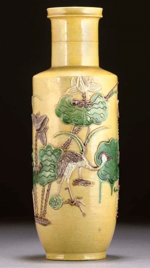 A famille verte yellow ground rouleau vase, 19th/20th century