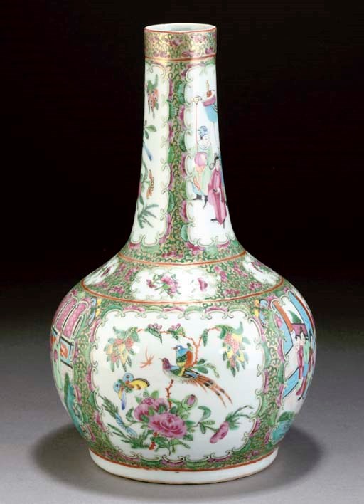 A Cantonese bottle vase, 19th century