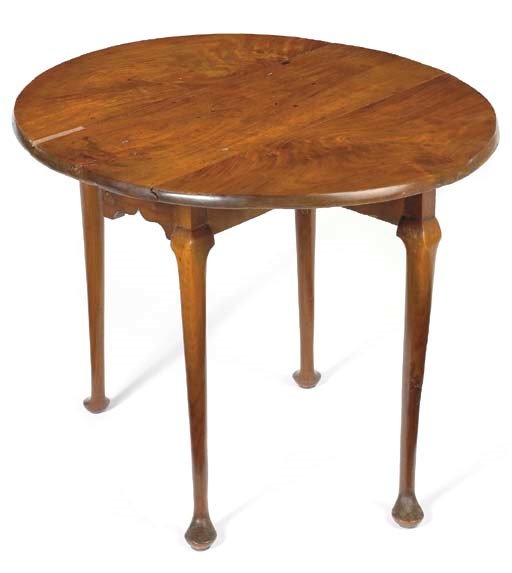 A QUEEN ANNE WALNUT DROP-LEAF TABLE