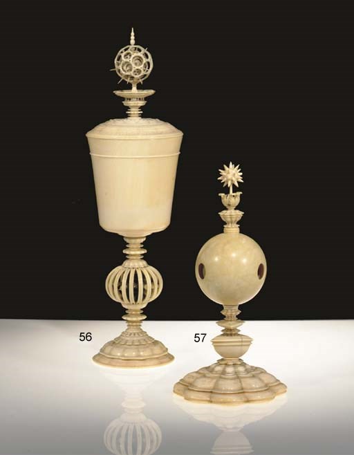 COUPE ET SON COUVERCLE DU XVIIEME SIECLE