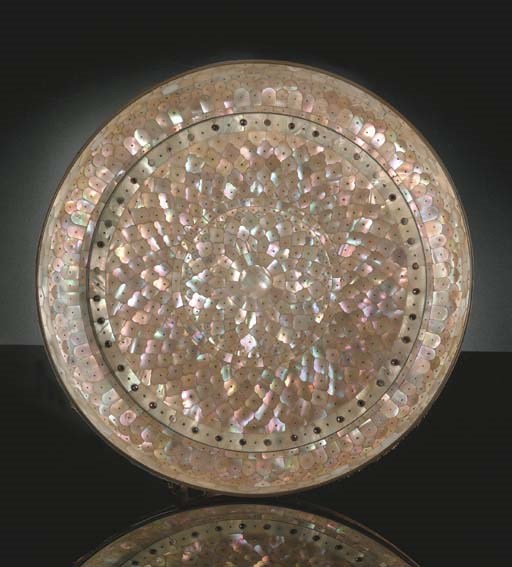 PLAT CIRCULAIRE DU XVIIEME SIECLE