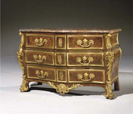 COMMODE TOMBEAU D'EPOQUE REGENCE