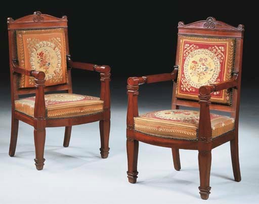 PAIRE DE FAUTEUILS A LA REINE D'EPOQUE LOUIS-PHILIPPE