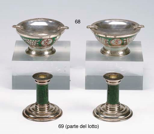 COPPIA DI CIOTOLE IN CERAMICA DI CINA CON MONTATURA IN ARGENTO