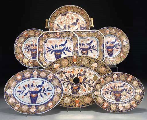 A COALPORT IMARI PART DINNER-SERVICE