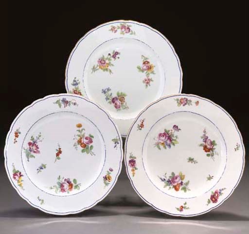 TWELVE SEVRES (HARD-PASTE) PLATES