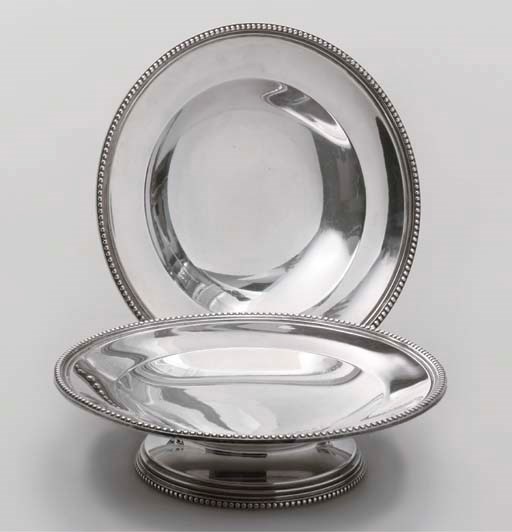 PAIRE DE PRESENTOIRS EN ARGENT