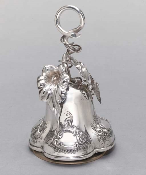 CLOCHE EN ARGENT