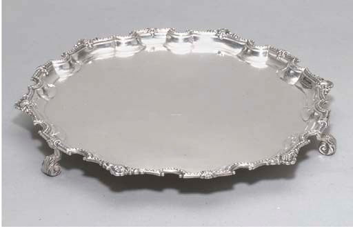 PLAT DE PRESENTATION EN ARGENT