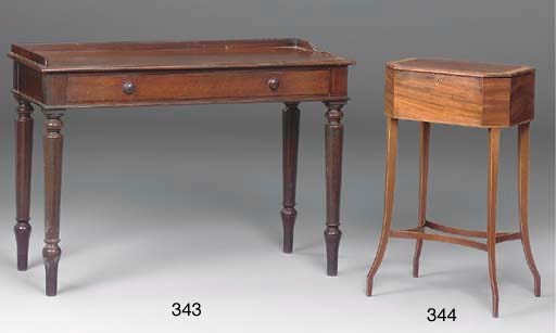 A WILLIAM IV MAHOGANY SIDE TABLE