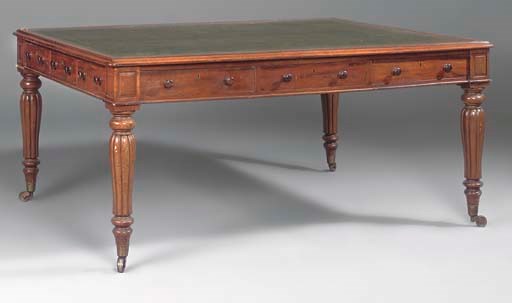 AN EARLY VICTORIAN MAHOGANY LIBRARY TABLE