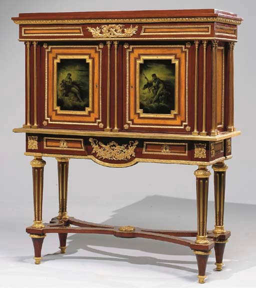 CABINET DE STYLE LOUIS XVI