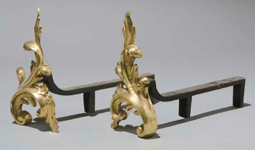 PAIRE DE CHENETS D'EPOQUE LOUIS XV