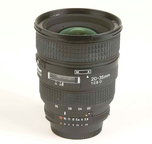AF Nikkor 20-35mm. f/2.8 D no. 200531