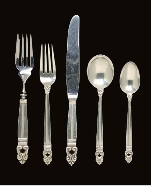 AN AMERICAN SILVER PART FLATWARE SERVICE,