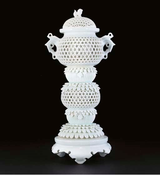 A Hirado white glazed koro and cover, 19th century