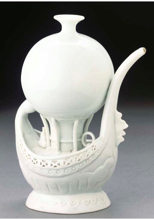A Hirado ewer in the form of a Montgolfier balloon, 19th century