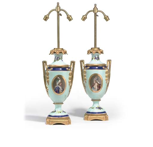 A PAIR OF FRENCH PORCELAIN AND GILT-BRONZE MOUNTED TABLE LAMPS