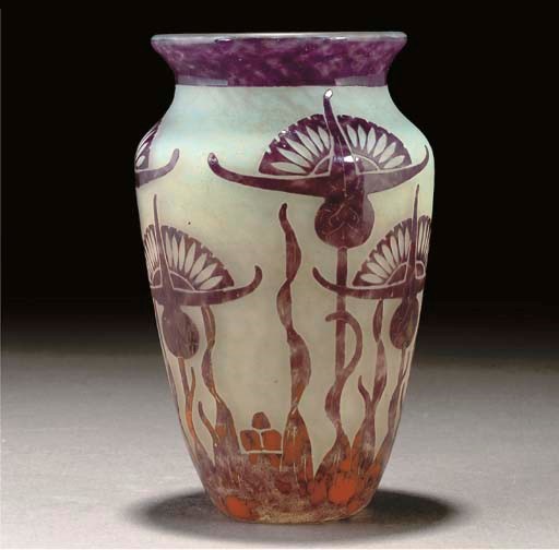 A LE VERRE FRANÇAIS 'DECOR CHARDON' CAMEO GLASS VASE