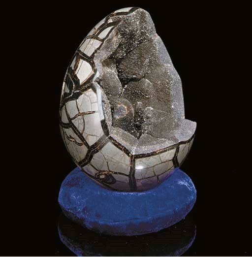 A good septarian "egg",