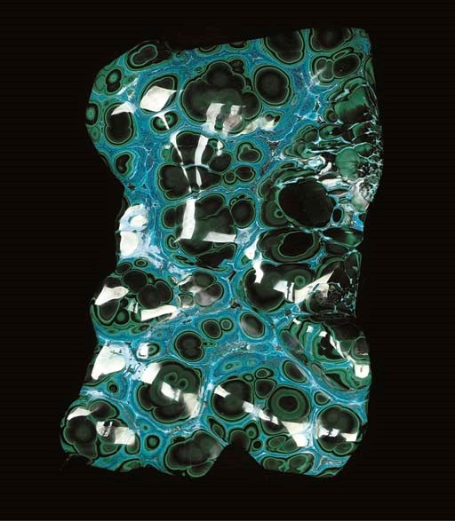 A fine and large malachite/chrysocolla freeform,