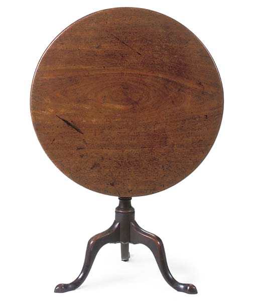 A GEORGE III MAHOGANY TRIPOD TABLE