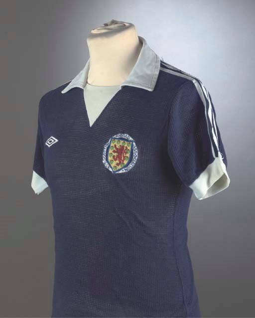 A BLUE AIRTEX SCOTLAND INTERNATIONAL SHORT-SLEEVED SHIRT