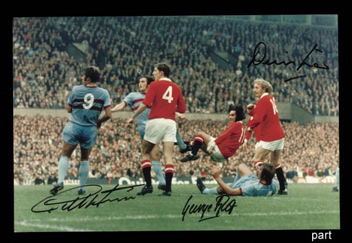 A MANCHESTER UNITED V. WEST HAM UNITED COLOUR PHOTOGRAPH