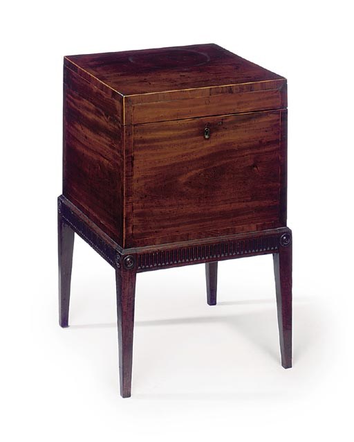 A GEORGE II MAHOGANY CELLARET