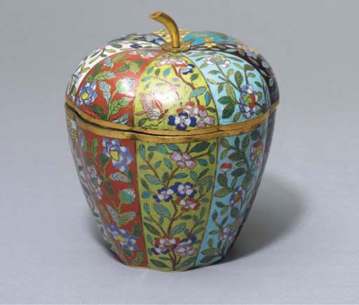 BOITE COUVERTE EN BRONZE ET EMAUX CLOISONNES